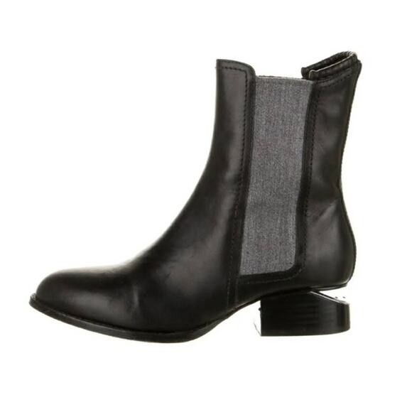 Alexander Wang Anouck Chelsea Bootie Black Leather Gray Stitch Size 35.5/ US 5.5 - Picture 2 of 16